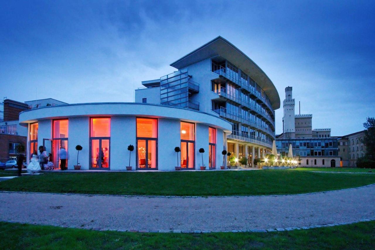 Vienna House By Wyndham Havelufer Potsdam Hotel Exterior foto